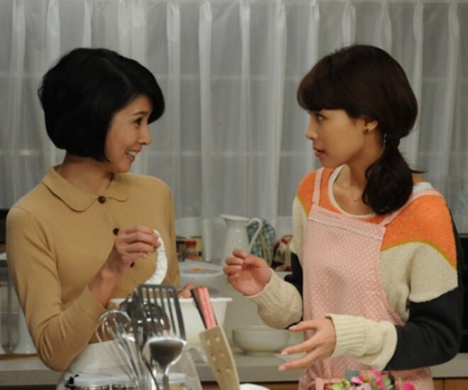 Đưa mẹ chồng 18 triệu/tháng tiền đi chợ nhưng bà chỉ cho ăn lạc với đậu phụ, lật giường lên tôi mới hiểu - 1