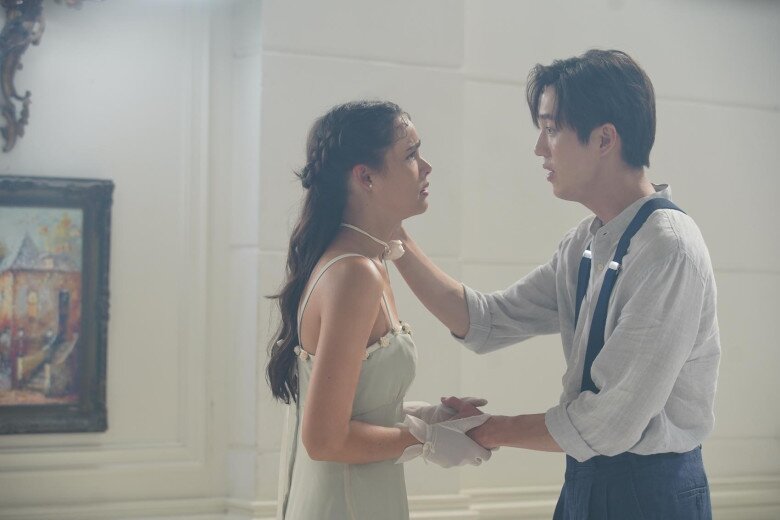 Gặp lại vợ cũ khi đi đón con tan học, thấy cô ấy tháo khăn quàng cổ xuống, tôi bật cười - 2