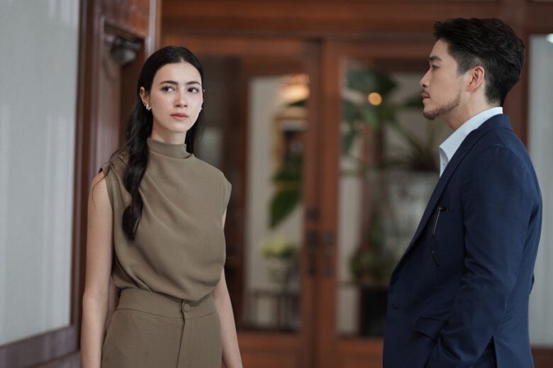 Nhận được 99 bông hồng vào lễ 20/10, tôi không chút do dự kết thúc cuộc hôn nhân 7 năm - 2