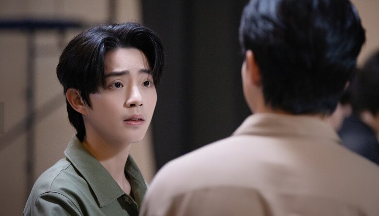 Thấy chị dâu vào nhà nghỉ với trai trẻ, tôi gọi anh trai đến bắt gian, nào ngờ anh ấy cười sung sướng - 2