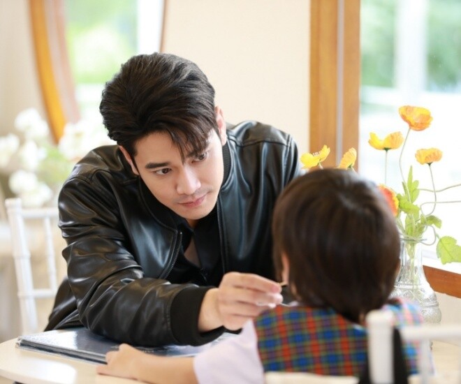 Tái hôn sau 3 năm ly hôn, ngày cưới vợ cũ không mời mà đến rồi tặng tôi chiếc ô tô - 1