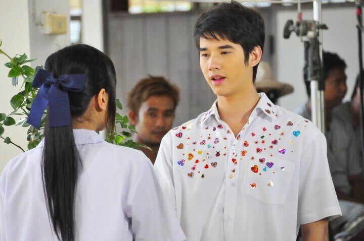 Thư tình của tôi bị cô giáo chủ nhiệm phát hiện, bắt đọc to trước lớp, đọc xong cô gục khóc - 1