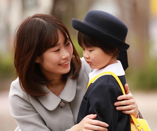 Đừng vội chê con hướng nội là kém cỏi, chuyên gia mách cách dạy con phát huy tài năng đúng hướng - 1