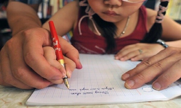 Nhìn nét chữ, đoán tính cách, nếu con thuộc nhóm số 2 bố mẹ nên vui thầm - 8