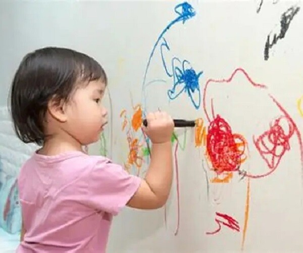 &#34;Màu trầm cảm&#34; đang len lỏi vào cuộc sống, con thích 3 màu này bố mẹ cần cảnh giác - 1