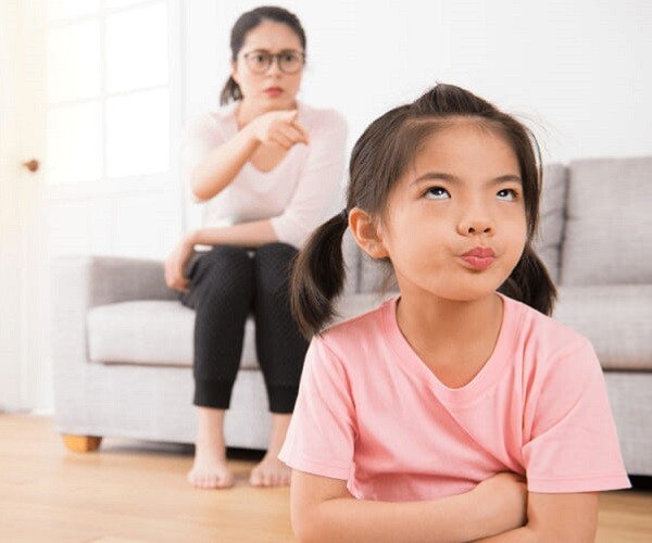 Trẻ &#34;nói hỗn&#34; với ông bà, bố mẹ đừng vội đánh, chuyên gia nói dùng cách này hiệu quả gấp 100 lần - 1