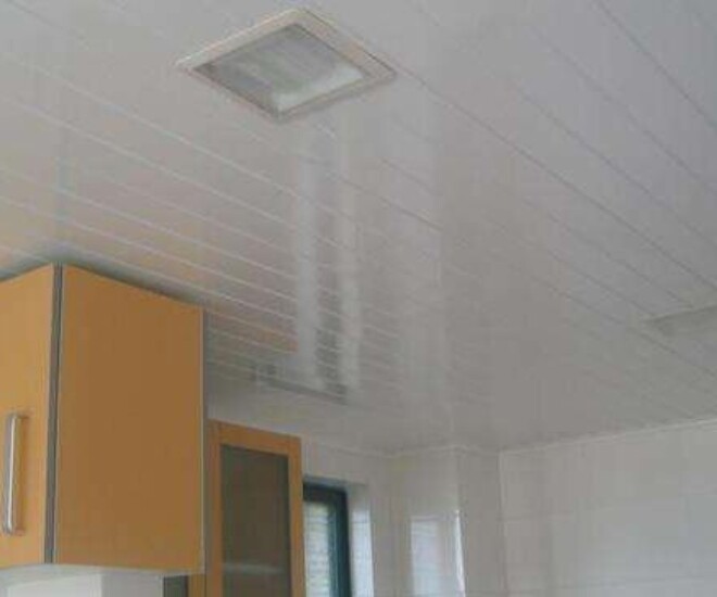 Ngày nay nhiều gia đình cho tiền cũng không lắp 3 loại trần này, lý do rất thực tế - 1