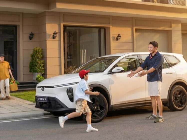 Thông tin doanh nghiệp - Giá còn 682,5 triệu đồng, VF MPV 7 hướng tới nhu cầu của gia đình nhiều thế hệ