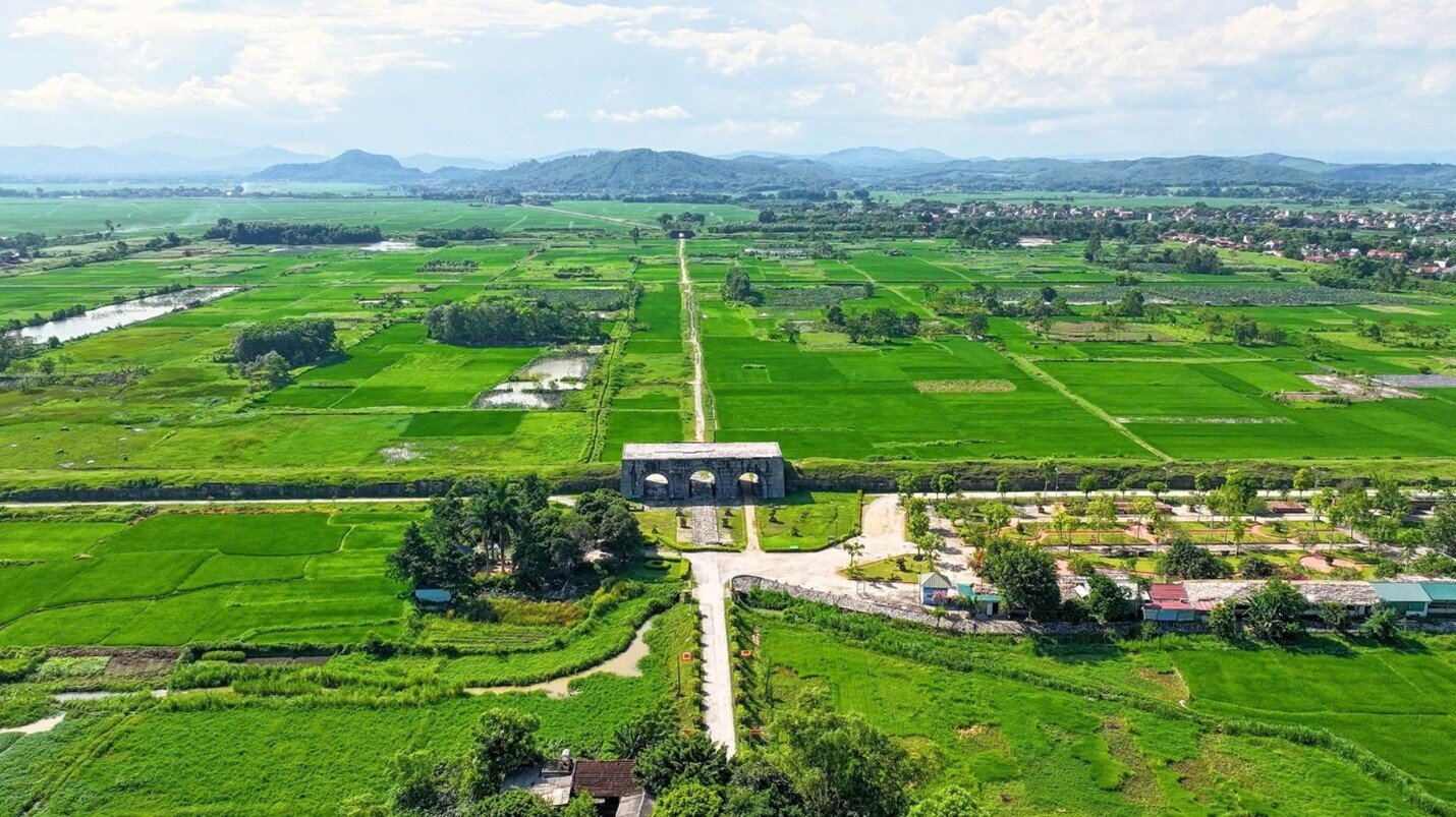 Thí điểm tour du lịch kết nối phố biển Sầm Sơn với các di sản xứ Thanh - 5