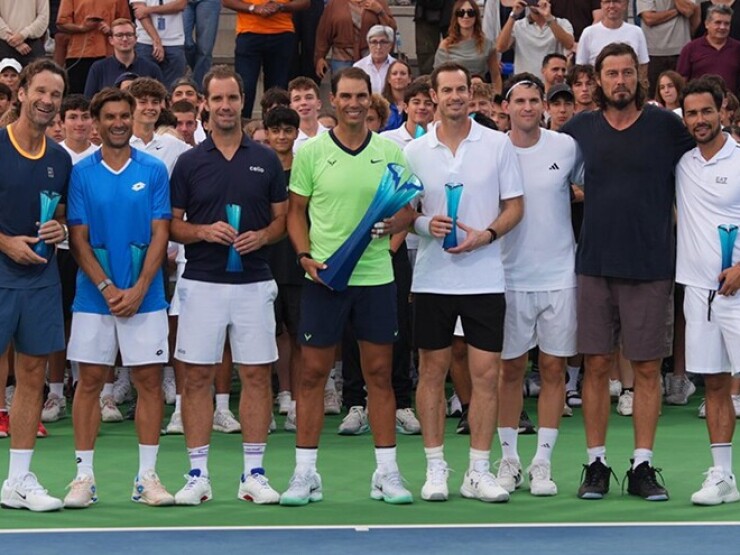 Nóng nhất thể thao trưa 5/10: Nadal lần đầu nâng cao danh hiệu sau 2 năm giải nghệ