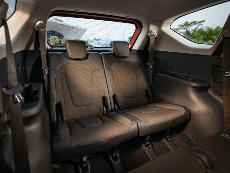 Hyundai Stargazer 7 chỗ: Khi sử dụng đủ ba hàng ghế, những bất tiện nào xuất hiện? - 2