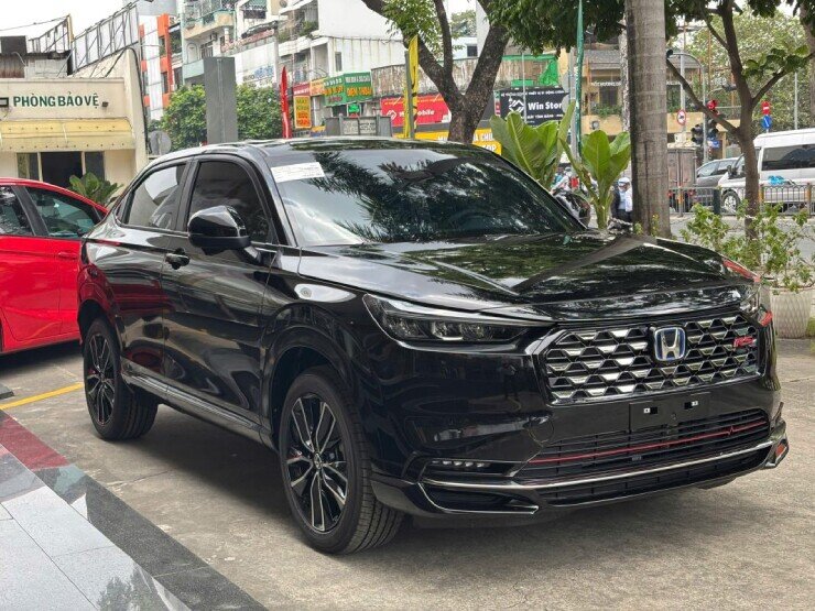 Ma trận SUV cỡ B giá 600 triệu: Đầu tư công nghệ hay dính bẫy dọn bãi? - 3