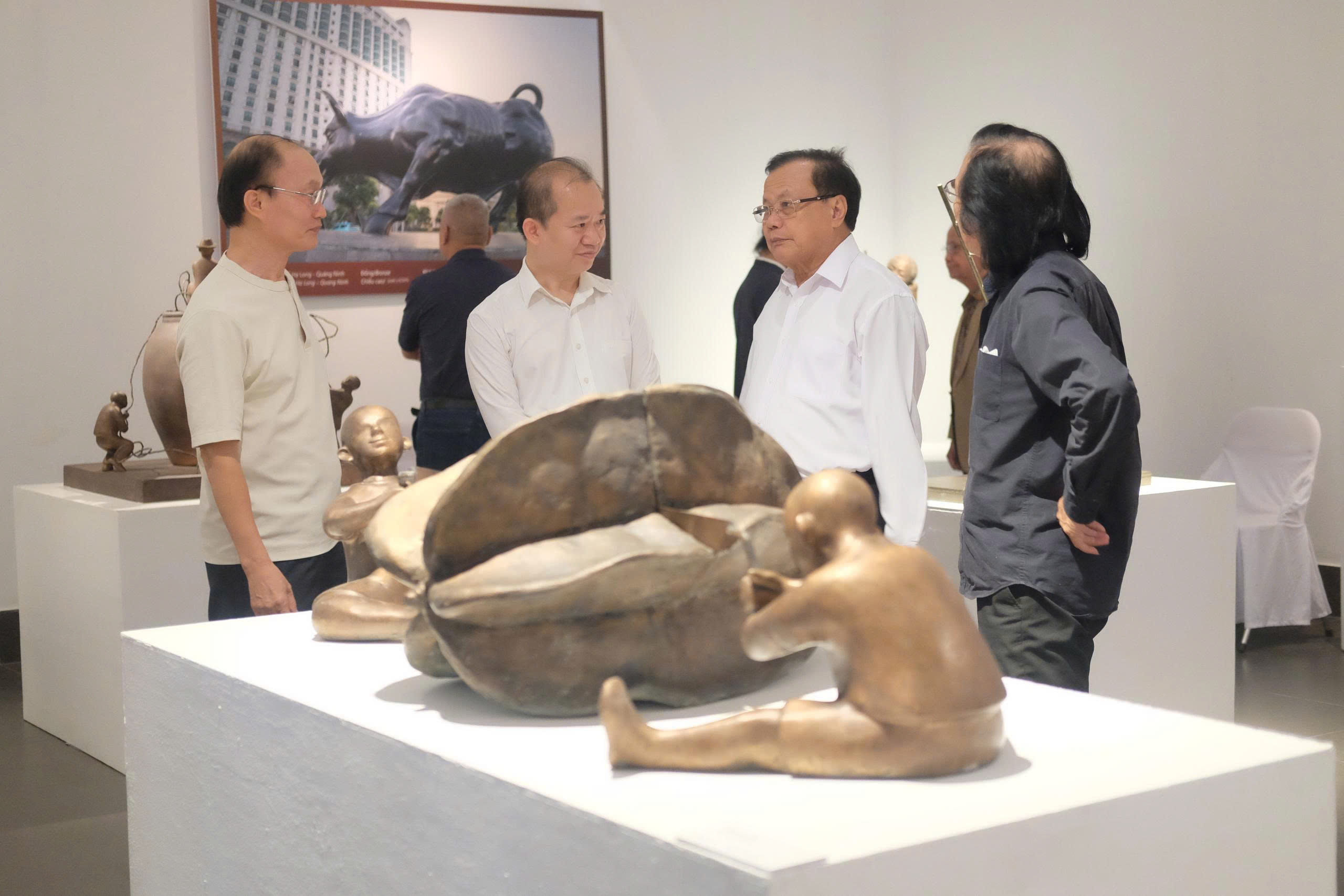 “Chuyện nhỏ, chuyện to” cùng nhà điêu khắc, họa sĩ, NSND Vương Duy Biên - 1
