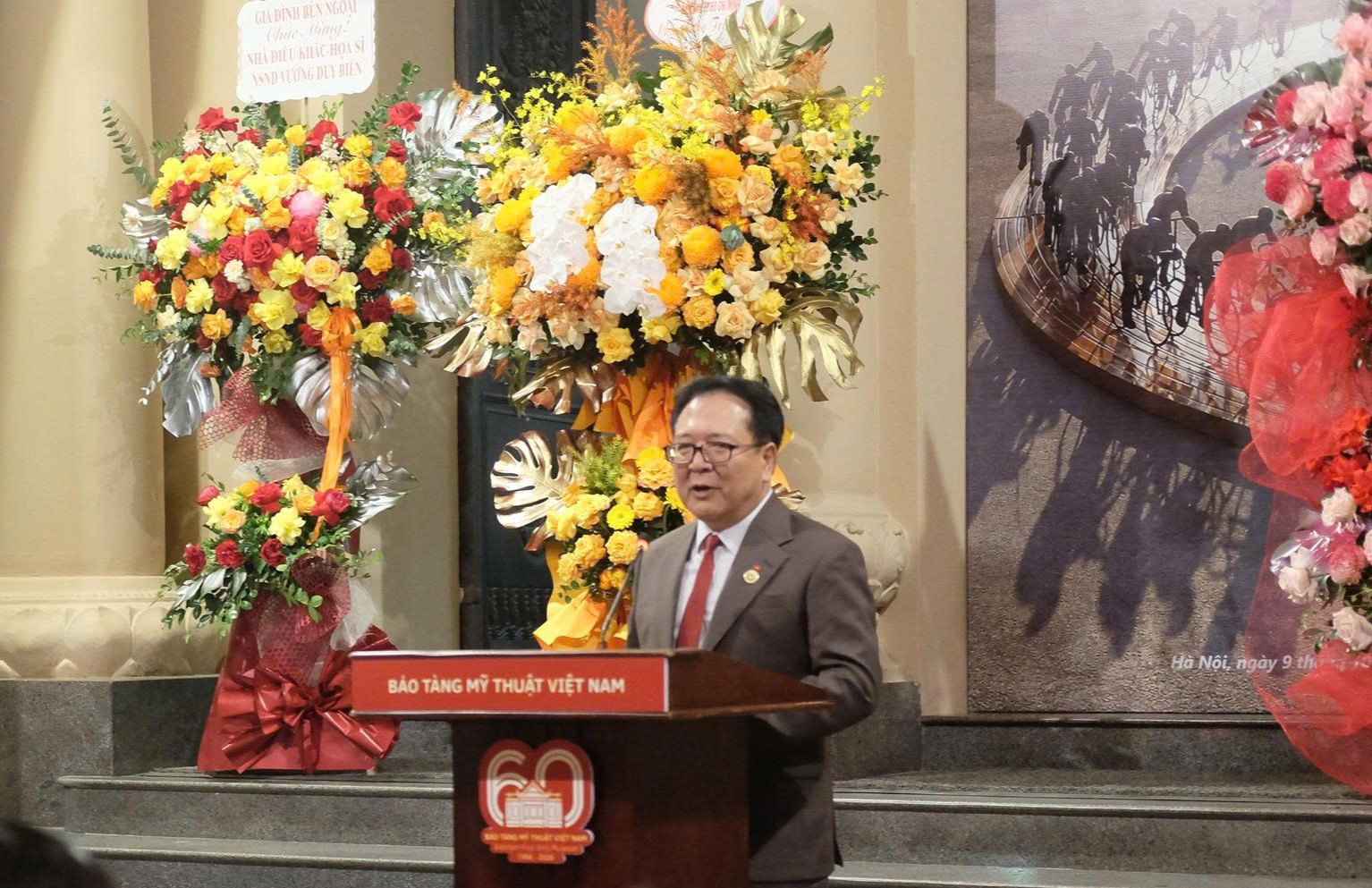 “Chuyện nhỏ, chuyện to” cùng nhà điêu khắc, họa sĩ, NSND Vương Duy Biên - 4