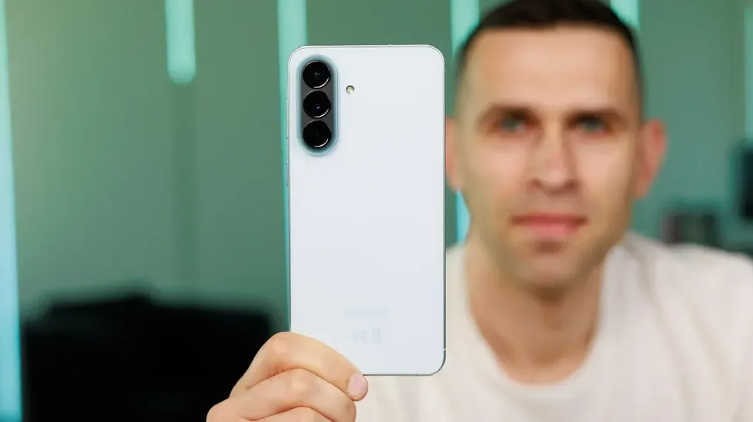 Samsung rút sản lượng smartphone vì bán ế - 1