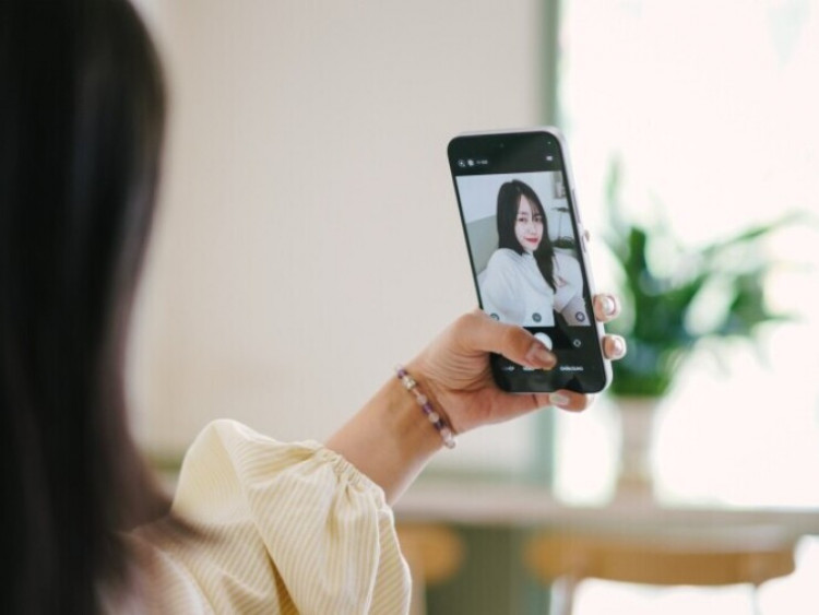 Thông tin doanh nghiệp - Đánh giá OPPO A7 Pro 5G: Không chỉ bền nay còn chụp ảnh đẹp