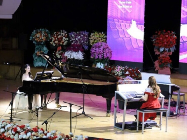 Thông tin doanh nghiệp - "Âm vang thời gian" – khi những phím đàn nối dài dòng chảy âm nhạc
