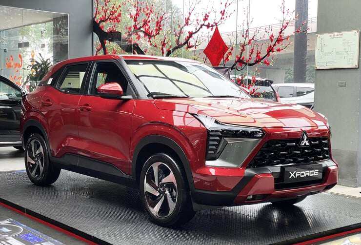 Mitsubishi Xforce ghi điểm ở không gian: Gia đình có hai con nhỏ sử dụng có thuận tiện? - 3