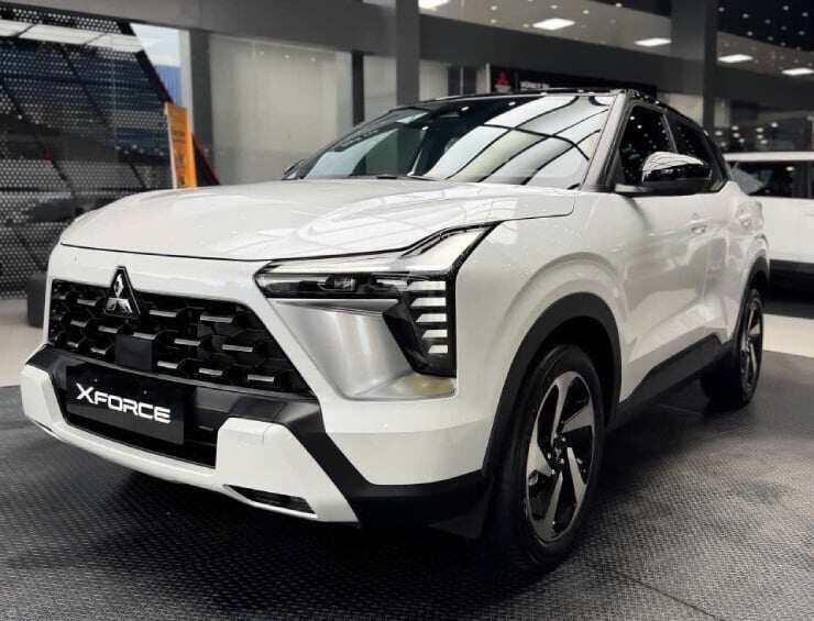 Mitsubishi Xforce ghi điểm ở không gian: Gia đình có hai con nhỏ sử dụng có thuận tiện? - 1