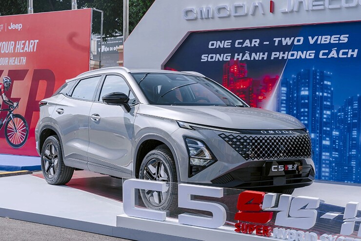 749 triệu đồng mua Omoda C5 hybrid hay thêm hơn 100 triệu đồng lấy Corolla Cross HEV? - 2
