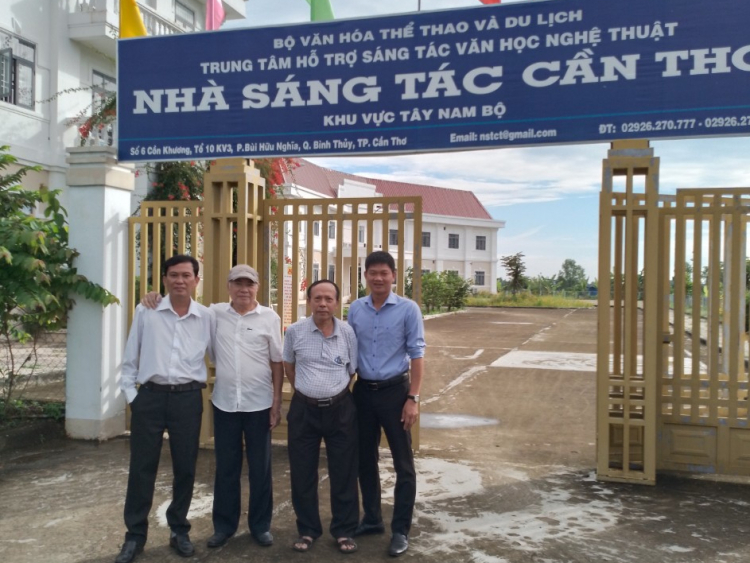 Những trang văn đẹp về người lính tuyên huấn và nghệ sĩ quân đội