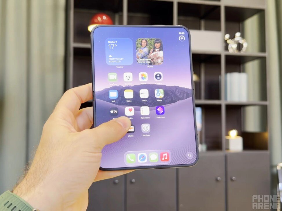 Apple đang ủ mưu lớn cho iPhone Duo - 2