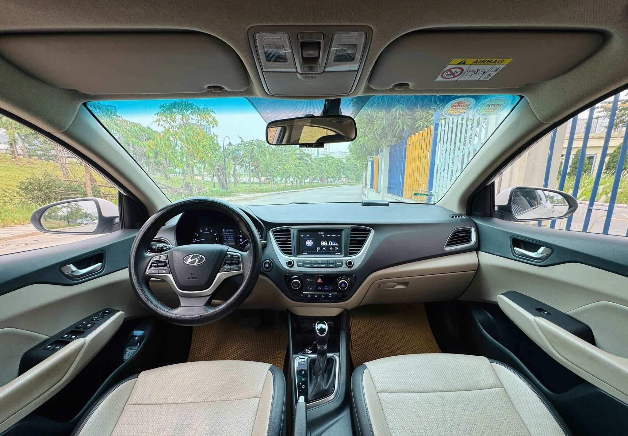 Nữ mới lấy bằng có nên chọn Hyundai Accent cũ để nâng cao tay lái? - 4