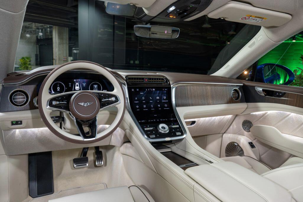 Bentley Torcal EV đầu tiên ra mắt thị trường châu Á - 4