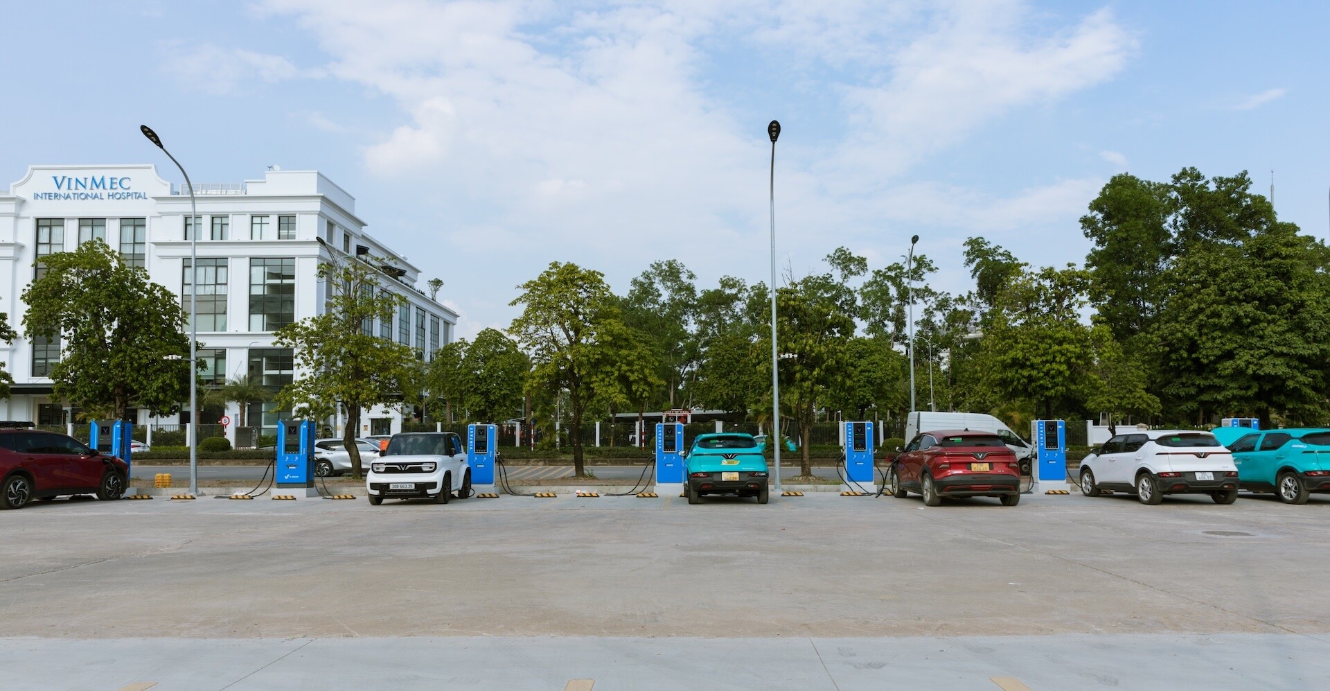 Bên trong trạm sạc ô tô điện V-Green quy mô lớn nhất Việt Nam, hơn 1.000 cổng tại Hà Nội - 2