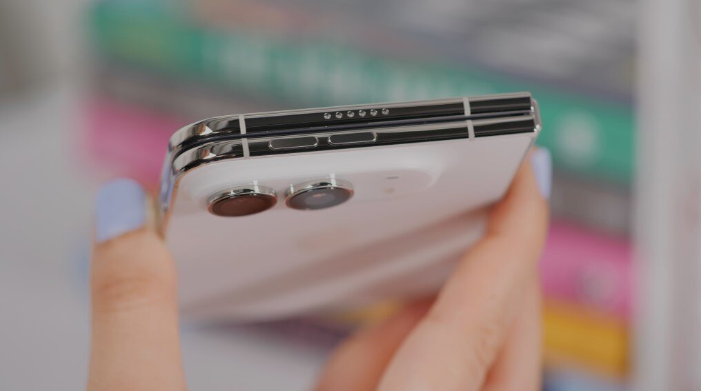 Đánh giá iPhone Duo: Có đáng với giá tiền? - 3