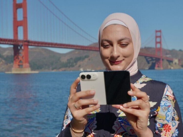 Đánh giá iPhone Duo: Có đáng với giá tiền?