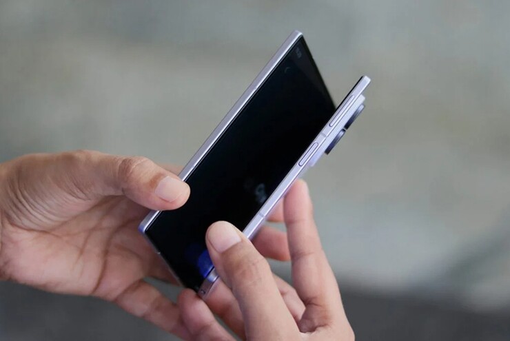 Samsung phải “gửi lời cảm ơn” dành cho… iPhone Duo - 1