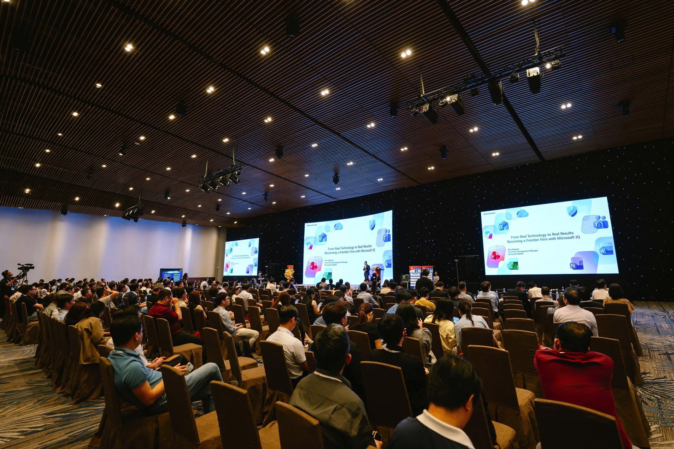 Microsoft đồng hành cùng HPT D-DAY 2026 thúc đẩy ứng dụng AI vào thực tiễn - 2