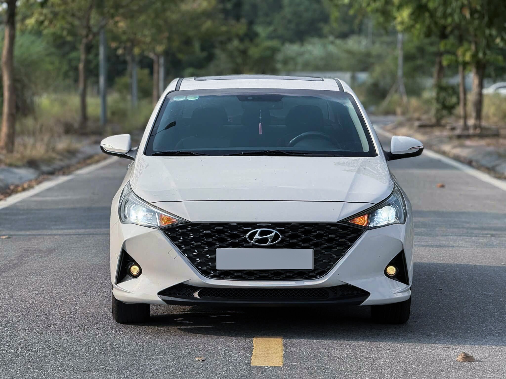 Hyundai Accent: Sau thời gian sử dụng, ưu nhược điểm lộ rõ - 3