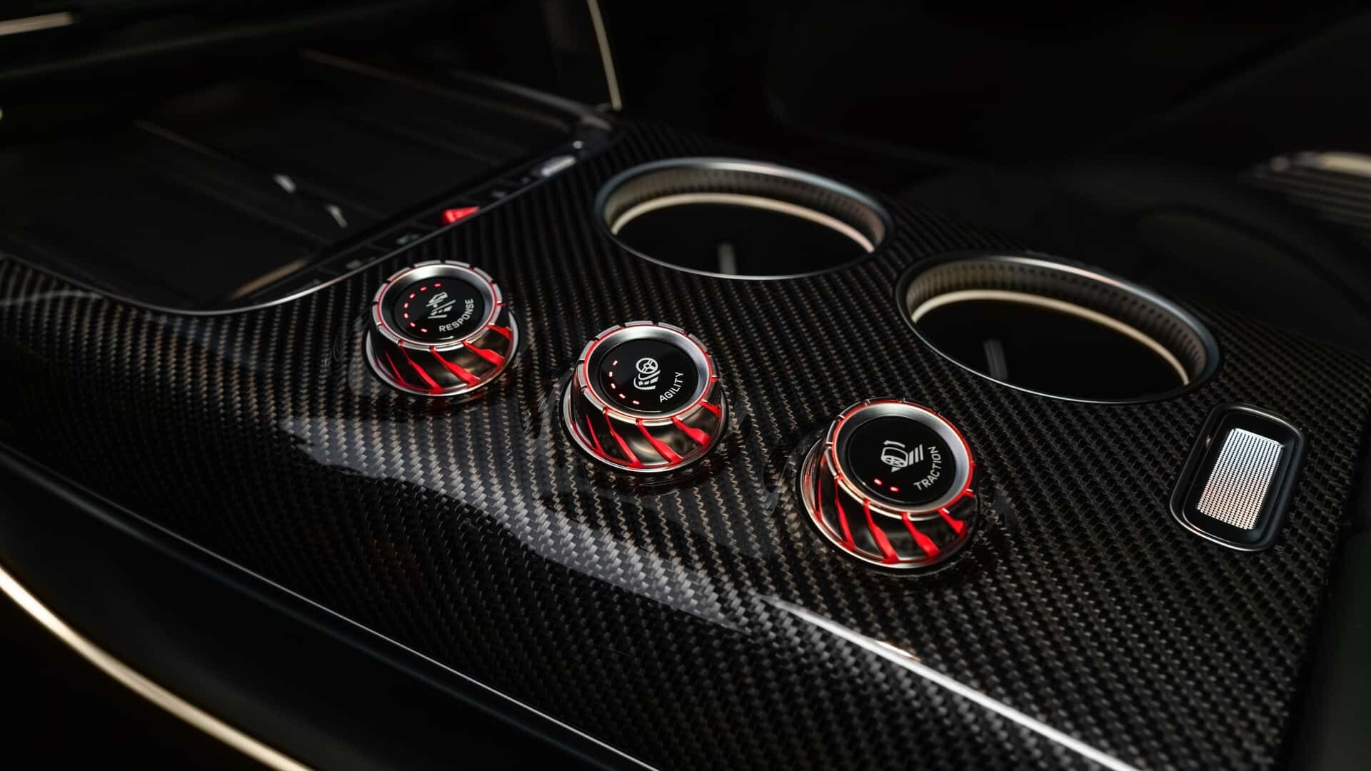 Mercedes-AMG GT thế hệ mới trình làng, kẻ khen người chê thiết kế xấu - 9