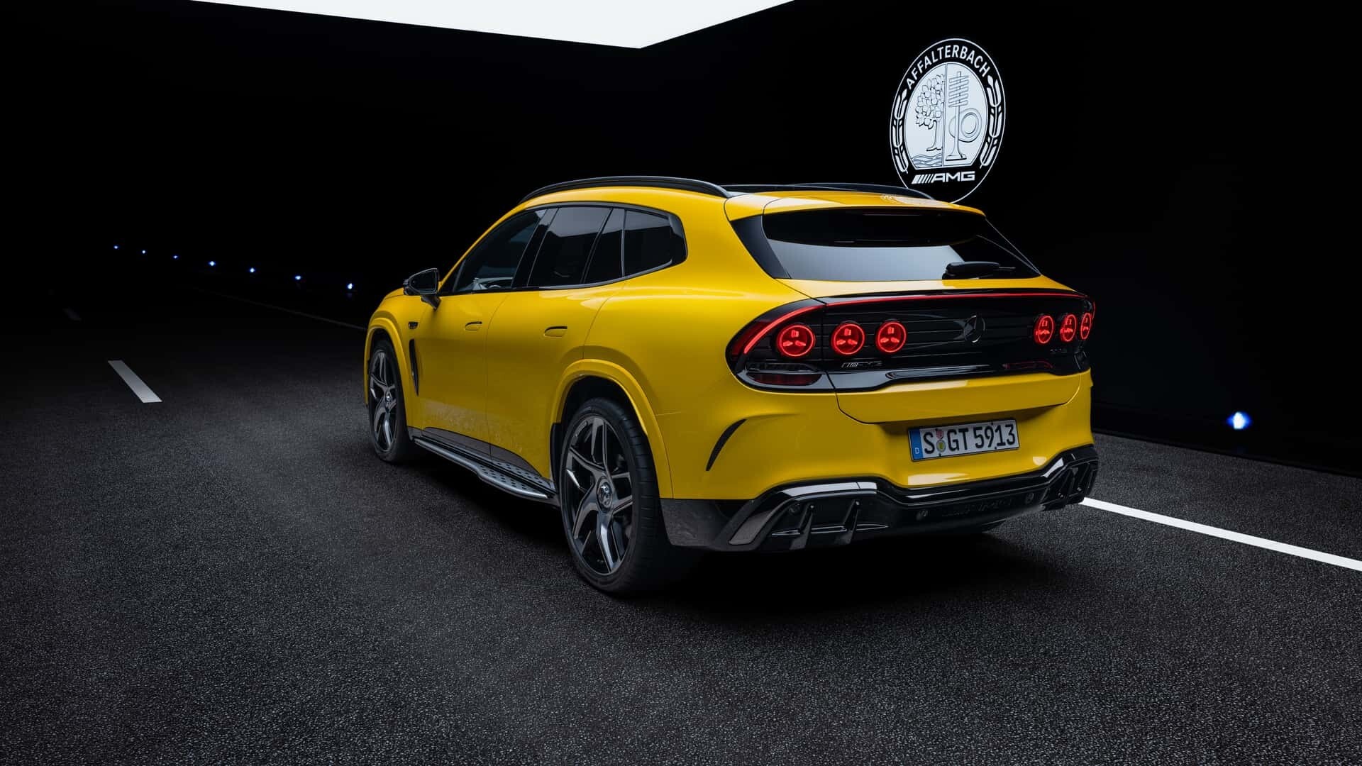 Mercedes-AMG GT thế hệ mới trình làng, kẻ khen người chê thiết kế xấu - 3