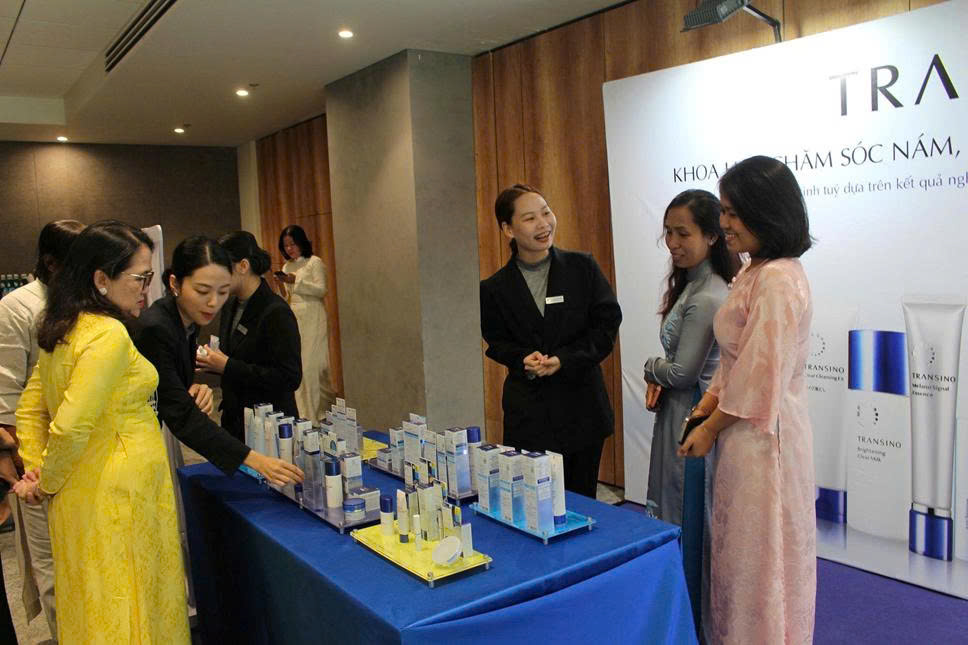“Phụ nữ, Vẻ đẹp và Tình hữu nghị”: Kết nối văn hóa, vun đắp tình hữu nghị quốc tế - 3