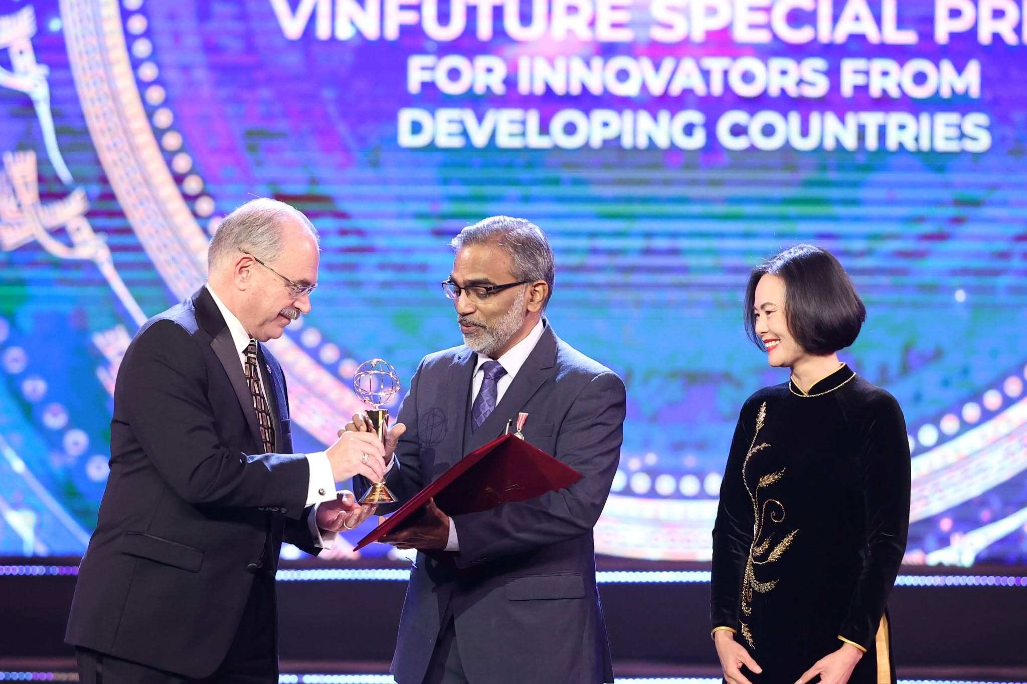 Nhà khoa học đứng sau công nghệ lọc nước giá rẻ: “Tôi thực sự ngưỡng mộ tầm nhìn của VinFuture” - 1