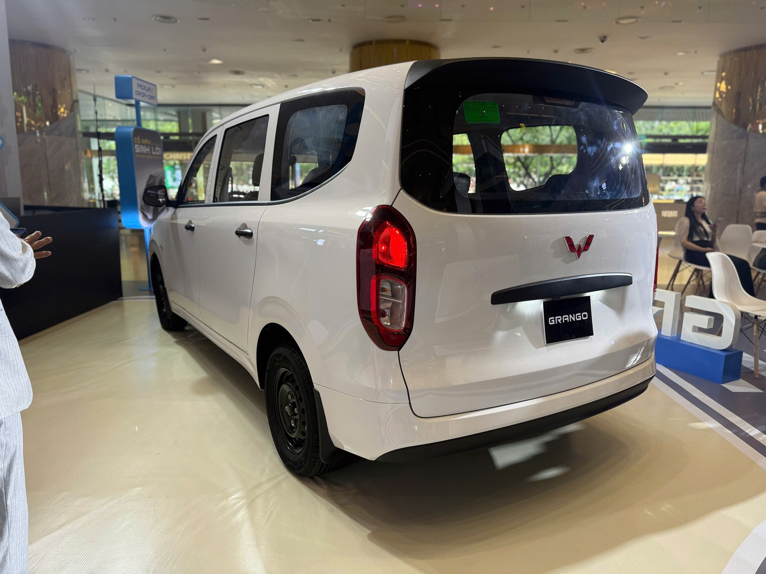 Wuling trình làng loạt mẫu xe điện mới tại Việt Nam - 7