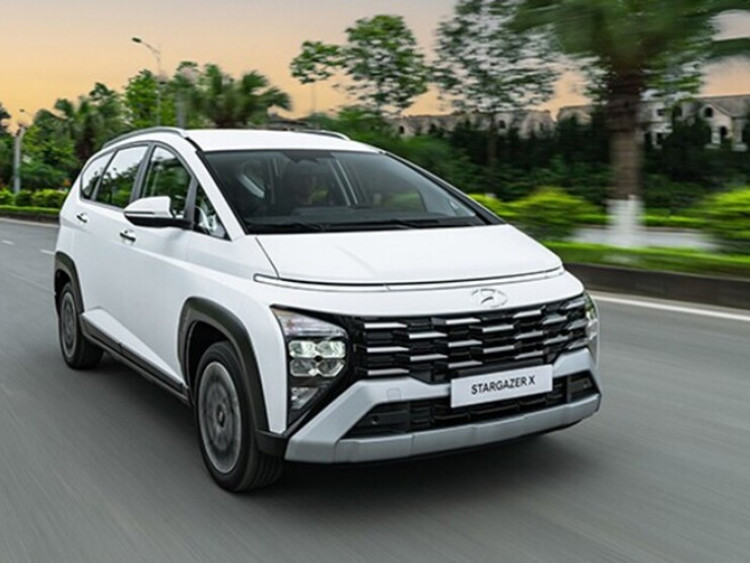 Giao thông - Hyundai Stargazer giảm giá mạnh tại nhiều đại lý