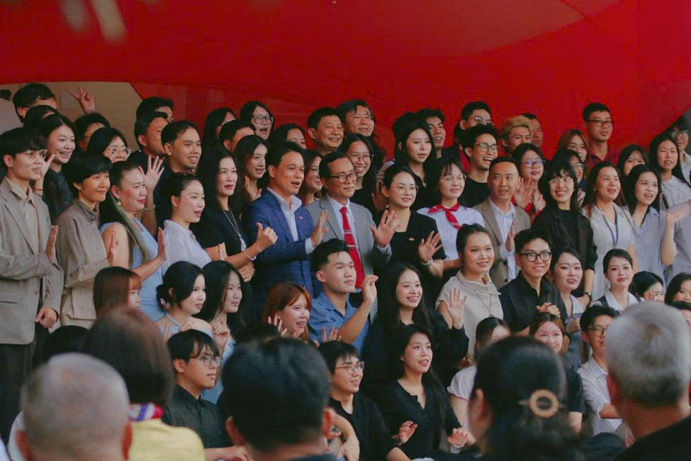 Không gian giao lưu và cơ hội nghề nghiệp thông qua triển lãm đồ án sản phẩm nội thất - 1