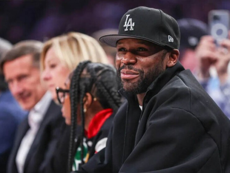 Mayweather kiếm hàng trăm triệu USD trong 1 đêm, vẫn 