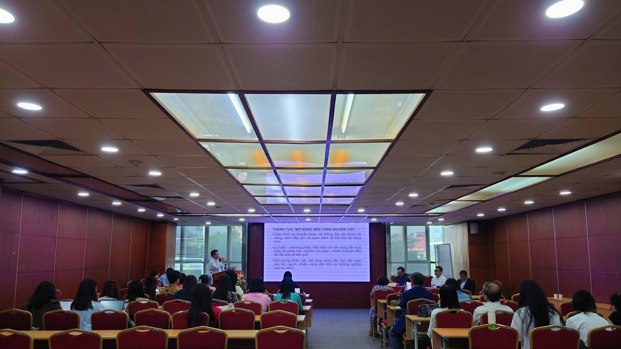 Văn học Việt Nam từ Đổi mới đến nay: Thành tựu và những vấn đề đặt ra - 3