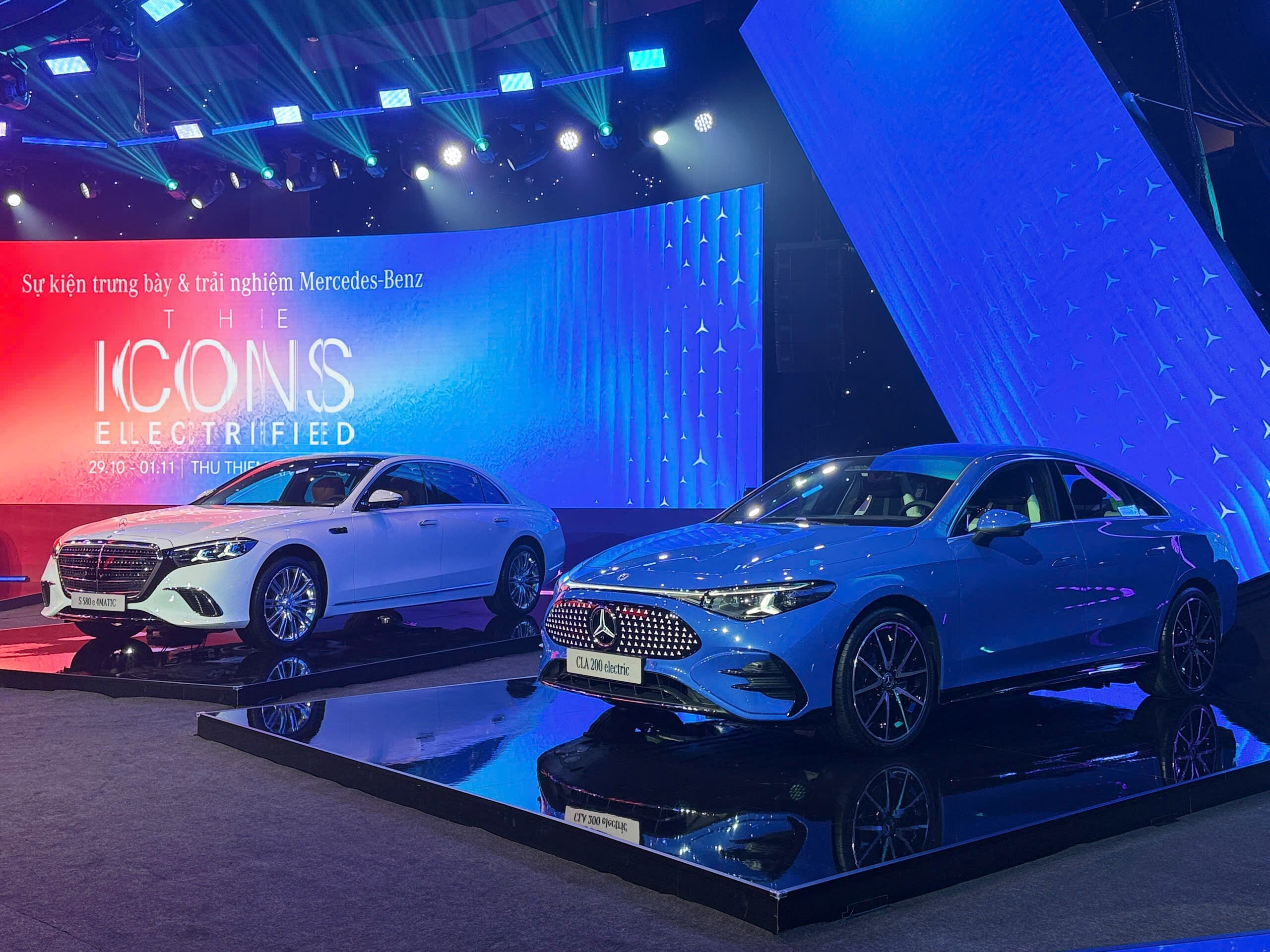 Chi tiết mẫu xe điện Mercedes-Benz CLA 200 đầu tiên về Việt Nam - 1
